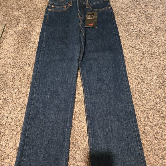 NWT Levi's Wedgie Straight Cropped Jeans Below the Belt Dark Blue 28 - Picture 4 of 7